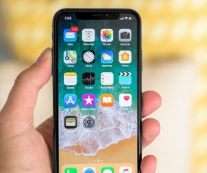 iPhone X